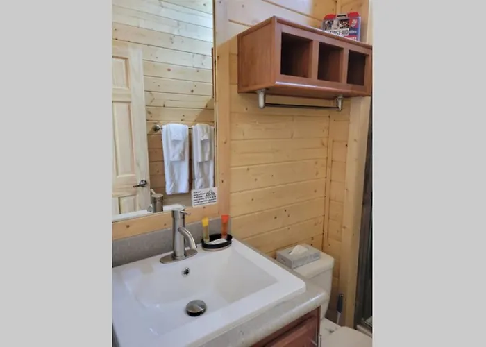 076 Tiny Nr Grand Canyon South Rim Sleeps 8 *